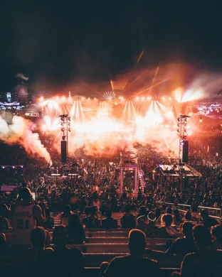 Freedom Fest: Brett Young